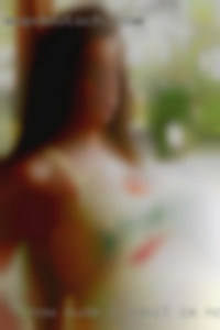 Now nude i admit i'm not perfect but i'm naked fun.